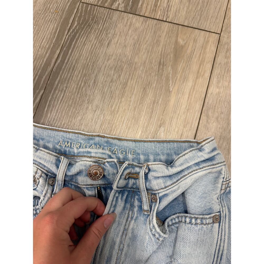 American Eagle High Rise 90's BF jeans - Picture 5 of 10